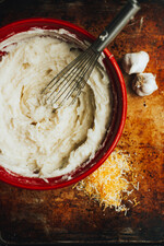 Loaded Cheesy Garlic Homestyle Mashed Potatoes