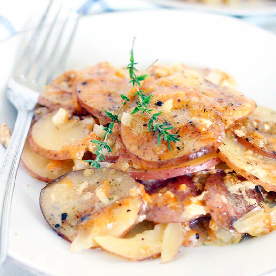 IPC_Slow_Cooker_Scalloped_Idaho_Potatoes.jpg